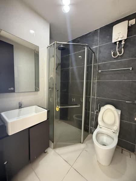 Condominium for Rent at Bay Point @ Country Garden Danga Bay - Jee Hui - Bathroom - PropertyGuru.com.my