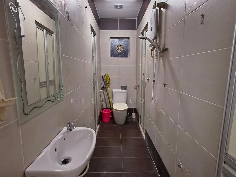 2-storey Terraced House for Rent in BANDAR PUCHONG JAYA (Puchong) - Kelly Low - Bathroom - PropertyGuru.com.my