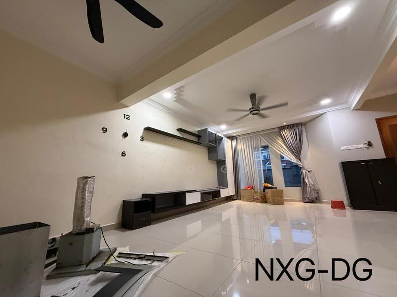 Rumah Teres untuk Dijual di Seksyen 32, Kemuning Green Ville (Shah Alam) - David Goh - Living Room - PropertyGuru.com.my