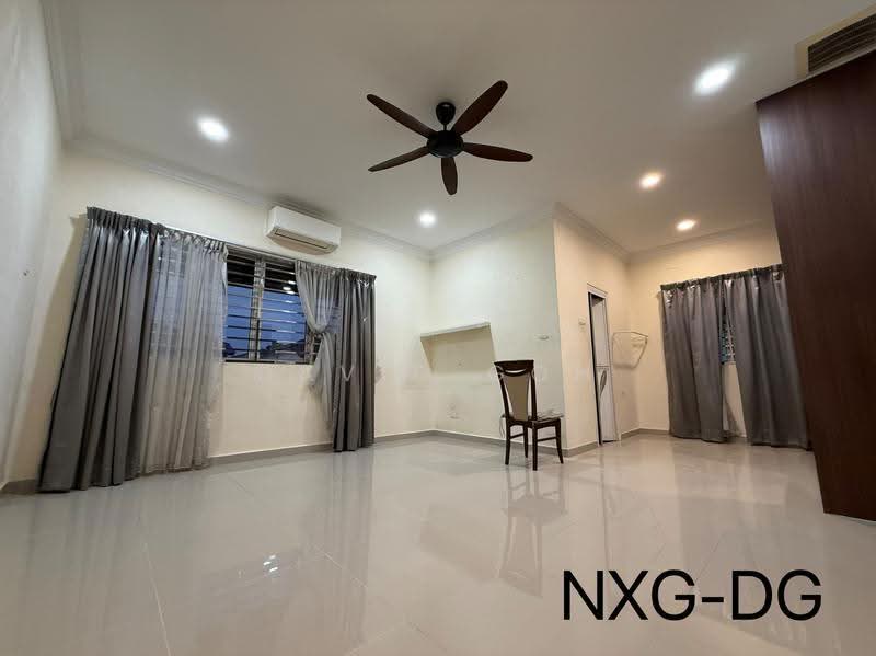Rumah Teres untuk Dijual di Seksyen 32, Kemuning Green Ville (Shah Alam) - David Goh - Living Room - PropertyGuru.com.my