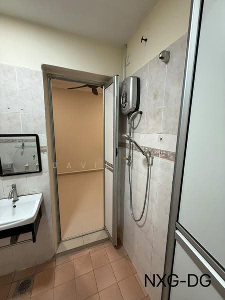 Rumah Teres untuk Dijual di Seksyen 32, Kemuning Green Ville (Shah Alam) - David Goh - Bathroom - PropertyGuru.com.my