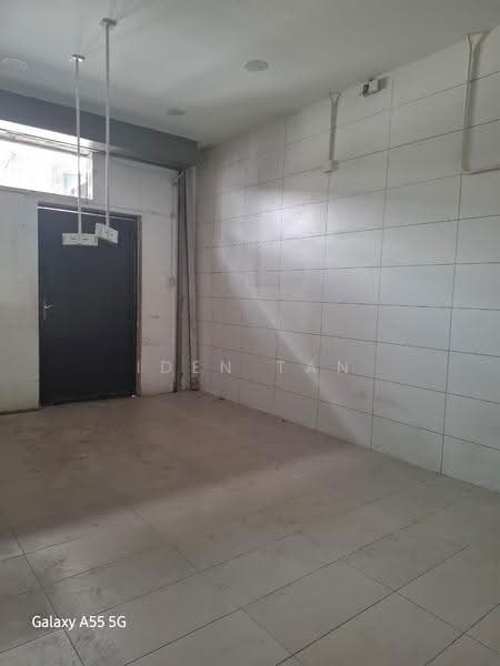 Shop / Office for Sale in Bandar Indahpura (Kulai) - Iden Tan - Interior - PropertyGuru.com.my