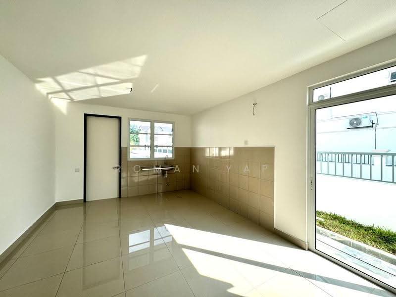 Rumah Teres 2-Tingkat untuk Dijual di Bandar Country Homes (Rawang) - Roman Yap - PropertyGuru.com.my