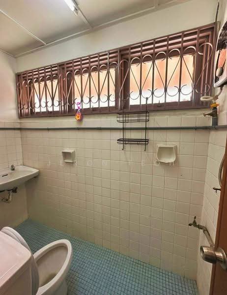 2-storey Terraced House for Rent in SS 24, Taman Megah (Petaling Jaya) - Jeron Teoh - Bathroom - PropertyGuru.com.my