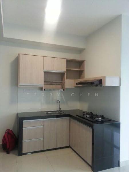 Kediaman Servis untuk Dijual di Univ 360 Place - Terry Chen - Kitchen - PropertyGuru.com.my