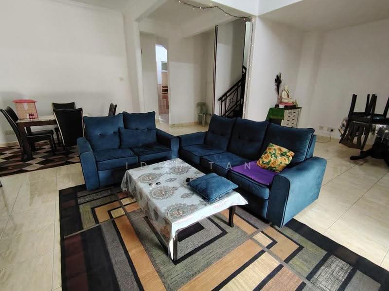 Rumah Teres 2-Tingkat untuk Dijual di Taman Gaya (Ulu Tiram) - Iden Tan - Living Room - PropertyGuru.com.my
