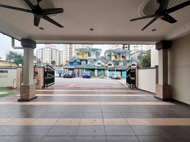 3-storey Terraced House for Sale in Seksyen 7 (Shah Alam) - Azizol . - PropertyGuru.com.my