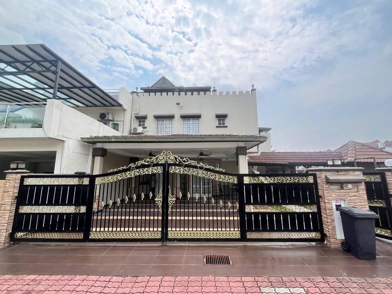 3-storey Terraced House for Sale in Seksyen 7 (Shah Alam) - Azizol . - PropertyGuru.com.my