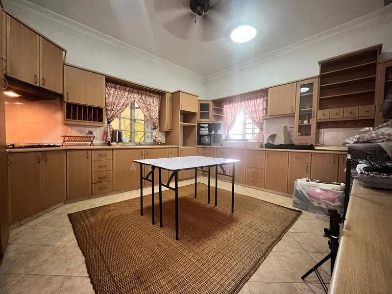 3-storey Terraced House for Sale in Seksyen 7 (Shah Alam) - Azizol . - PropertyGuru.com.my