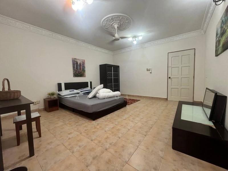 3-storey Terraced House for Sale in Seksyen 7 (Shah Alam) - Azizol . - PropertyGuru.com.my