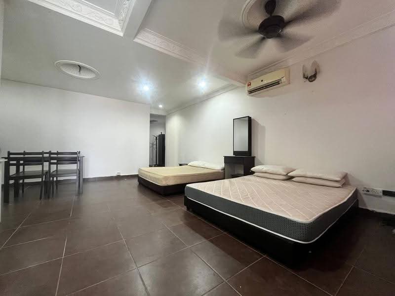 3-storey Terraced House for Sale in Seksyen 7 (Shah Alam) - Azizol . - PropertyGuru.com.my