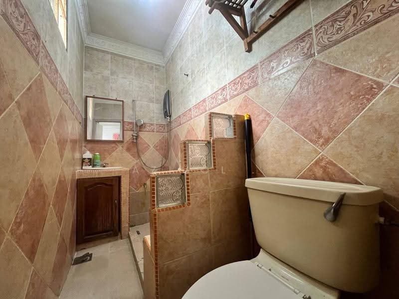 3-storey Terraced House for Sale in Seksyen 7 (Shah Alam) - Azizol . - PropertyGuru.com.my