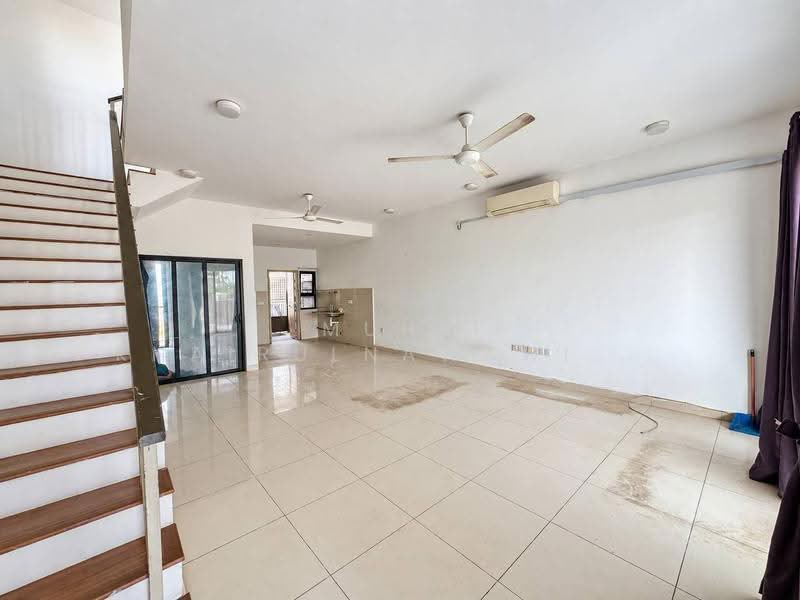Terraced House for Sale in Elmina (Shah Alam) - Muhd Khairulnawawi Kamaruddin - Living Room - PropertyGuru.com.my