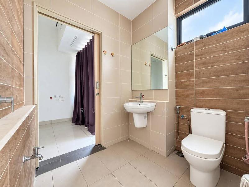 Terraced House for Sale in Elmina (Shah Alam) - Muhd Khairulnawawi Kamaruddin - Bathroom - PropertyGuru.com.my