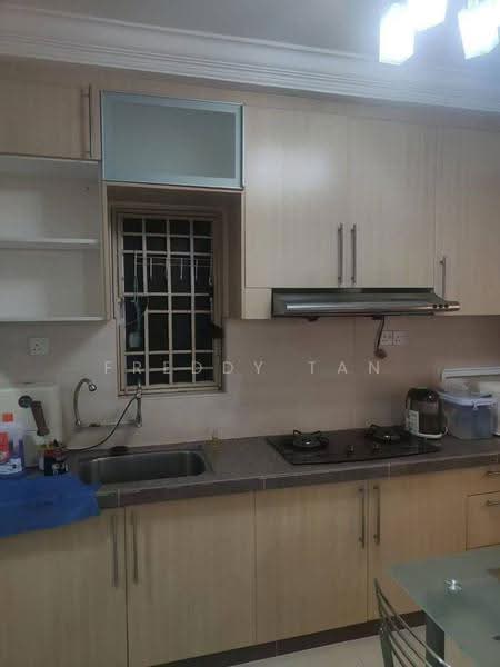 Pangsapuri untuk Disewa di Taman Lembah Hijau Block 3 - Freddy Tan - Kitchen - PropertyGuru.com.my