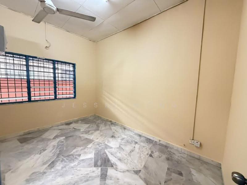 1-storey Terraced House for Sale in Taman Velox (Rawang) - Jessie Wong - Interior - PropertyGuru.com.my