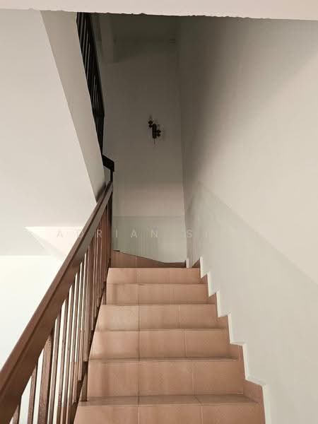 Terraced House for Sale in Taman Desa Serdang (Seri Kembangan) - Adrian Siow - Corridor - PropertyGuru.com.my