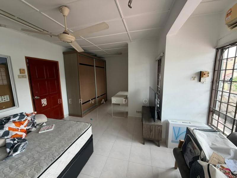 2-storey Terraced House for Sale in Bandar Country Homes (Rawang) - Bernard Ong - Bedroom - PropertyGuru.com.my