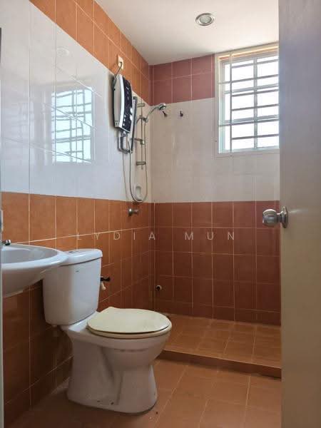 2-storey Terraced House for Sale in Sungai Long (Bandar Sungai Long) - Lydia Mun - Bathroom - PropertyGuru.com.my