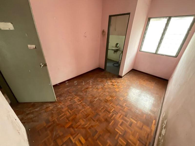 Terraced House for Sale in Bandar Country Homes (Rawang) - Jessie Wong - Interior - PropertyGuru.com.my