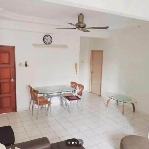 Pangsapuri untuk Dijual di Krystal Villa - Freddy Tan - Living Room - PropertyGuru.com.my