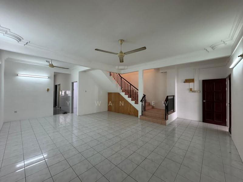 Rumah Teres 2-Tingkat untuk Dijual di Bandar Tasek Mutiara (Simpang Ampat) - Yi Wan Hew - Living Room - PropertyGuru.com.my