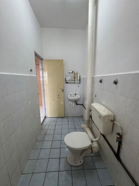 Rumah Teres 2-Tingkat untuk Dijual di Bandar Tasek Mutiara (Simpang Ampat) - Yi Wan Hew - Bathroom - PropertyGuru.com.my