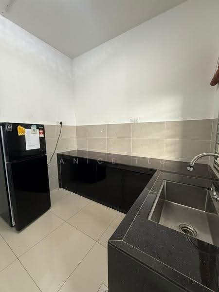 Rumah Teres 2-Tingkat untuk Disewa di Taman Adda Heights (Tebrau) - Janice Teo - Kitchen - PropertyGuru.com.my