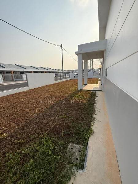 1-storey Terraced House for Rent in Bandar Putra Kulai (Kulai) - Shishi . - Exterior - PropertyGuru.com.my