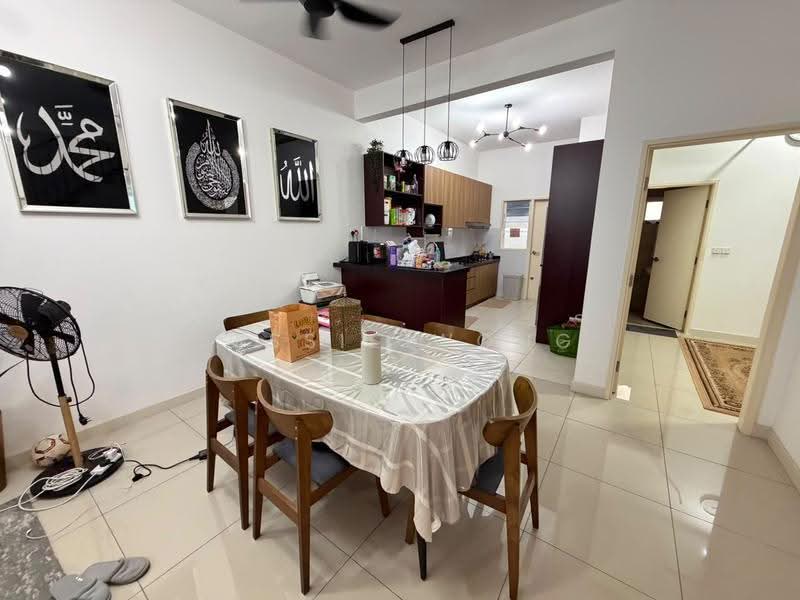 Rumah Teres untuk Dijual di Kota Emerald (Rawang) - Jessie Wong - Dining Room - PropertyGuru.com.my