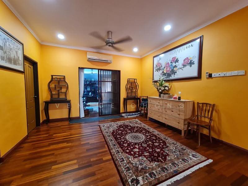 Bungalow House for Sale in Bandar Kinrara (Selangor) - Venice Chong - Living Room - PropertyGuru.com.my