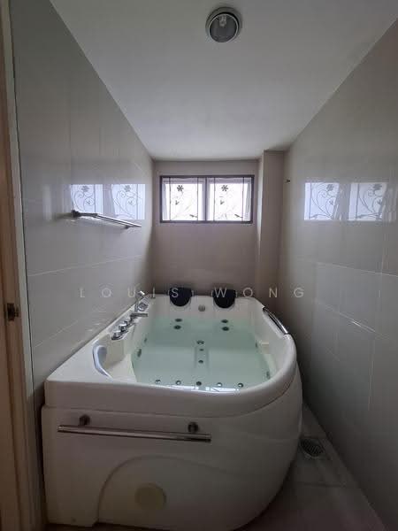 3-storey Terraced House for Sale in Bandar Baru Sri Petaling (Sri Petaling) - Louis Wong - Bathroom - PropertyGuru.com.my
