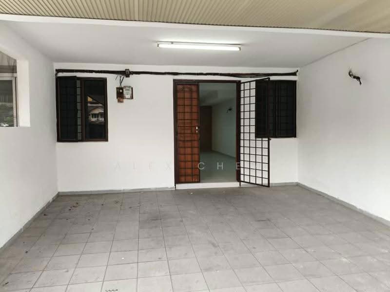 2-storey Terraced House for Rent in Cheras (Kuala Lumpur) - Alex Chew - Entrance - PropertyGuru.com.my