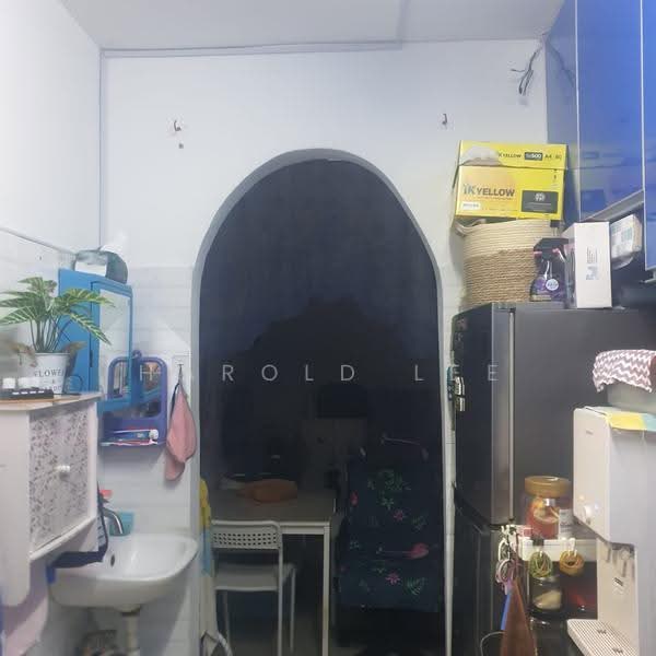 Flat for Sale at Pinang Court 2 - Harold Lee - Kitchen - PropertyGuru.com.my