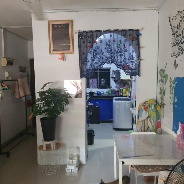 Flat for Sale at Pinang Court 2 - Harold Lee - Kitchen - PropertyGuru.com.my