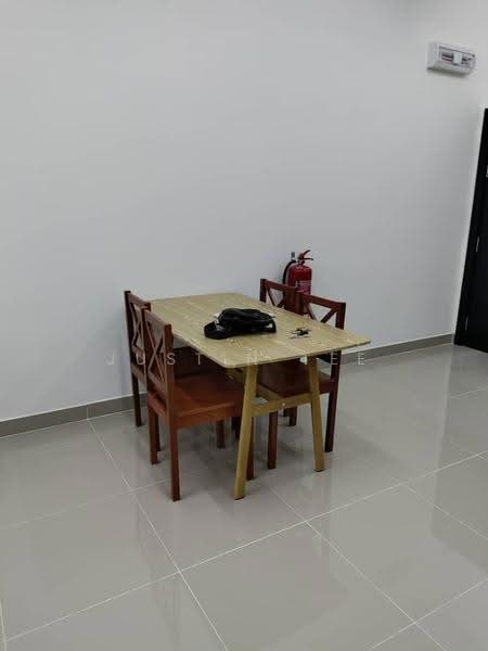 Kediaman Servis untuk Disewa di MKH Boulevard II - Justin Tee - Dining Room - PropertyGuru.com.my