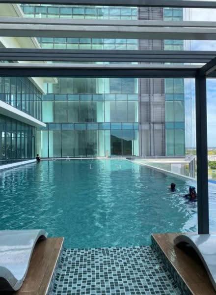 Kediaman Servis untuk Dijual di SUNSURIA FORUM SERVICED APARTMENT - Catherine Lum - Pool - PropertyGuru.com.my