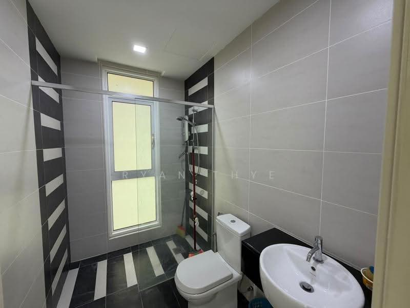 Apartment for Rent at Central Residence @ Sungai Besi - Ryan Thye - Bathroom - PropertyGuru.com.my