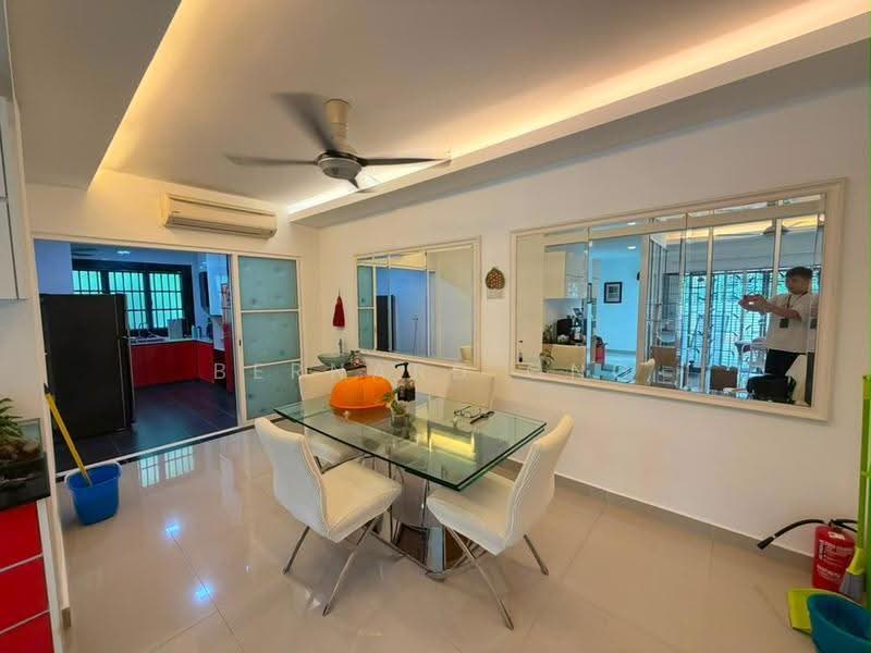 Rumah Teres 2-Tingkat untuk Dijual di Kota Emerald (Rawang) - Bernard Ong - Dining Room - PropertyGuru.com.my