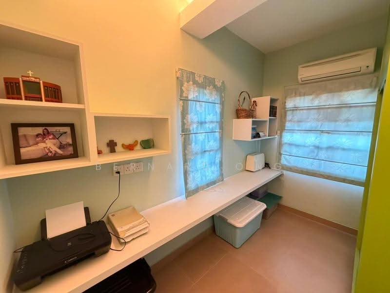 Rumah Teres 2-Tingkat untuk Dijual di Kota Emerald (Rawang) - Bernard Ong - Study - PropertyGuru.com.my