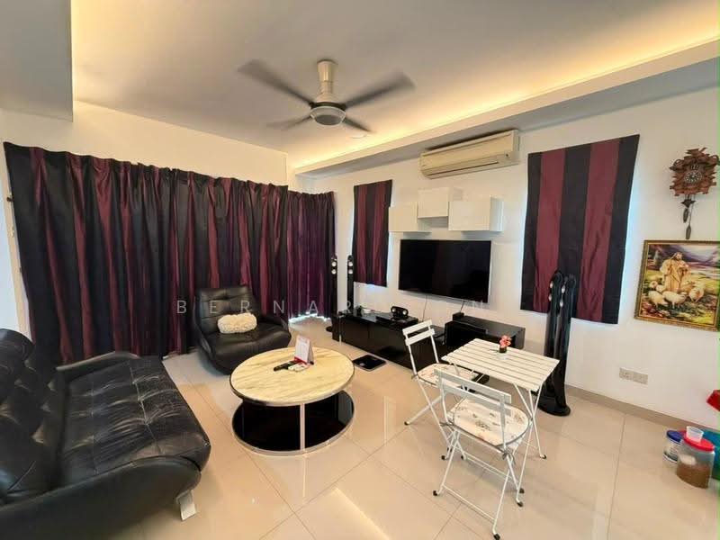 Rumah Teres 2-Tingkat untuk Dijual di Kota Emerald (Rawang) - Bernard Ong - Living Room - PropertyGuru.com.my