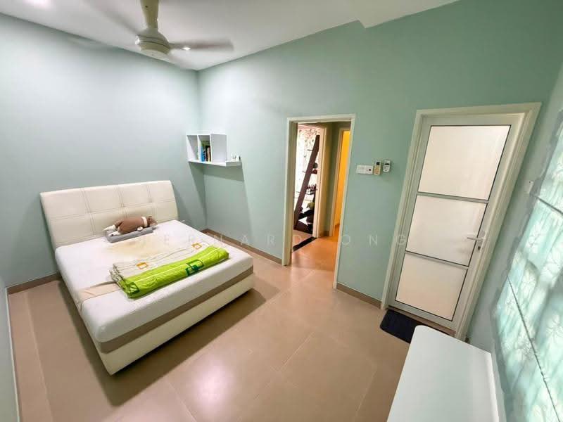 Rumah Teres 2-Tingkat untuk Dijual di Kota Emerald (Rawang) - Bernard Ong - Bedroom - PropertyGuru.com.my