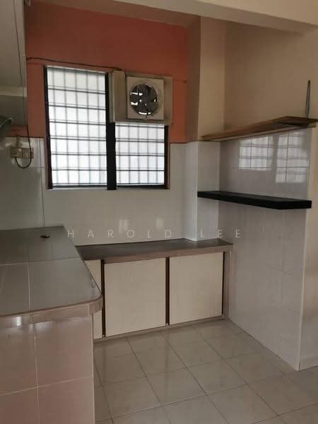 Flat for Sale at Taman Bendera - Harold Lee - Kitchen - PropertyGuru.com.my