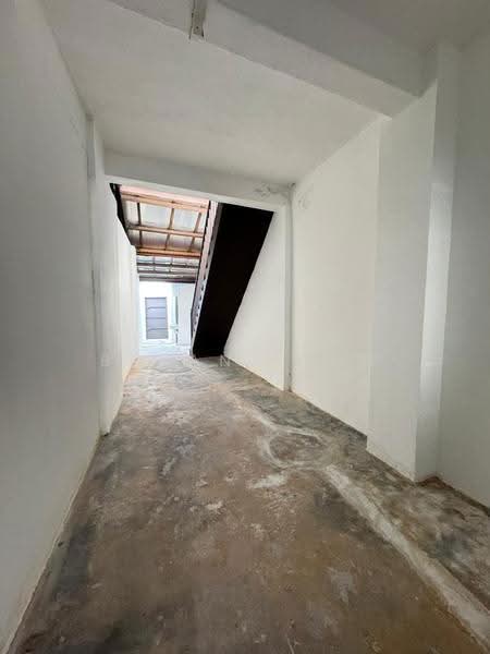 Kedai untuk Disewa di George Town (Penang) - Bryan Teng - Corridor - PropertyGuru.com.my