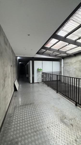 Kedai untuk Disewa di George Town (Penang) - Bryan Teng - Corridor - PropertyGuru.com.my