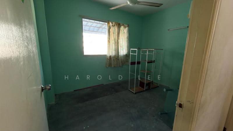 Pangsapuri untuk Dijual di Seri Semarak Apartment - Harold Lee - Bedroom - PropertyGuru.com.my