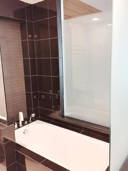 Pangsapuri untuk Disewa di Dua Sentral - Raja Krishnan - Bathroom - PropertyGuru.com.my