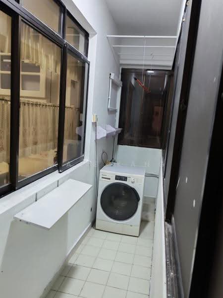 Kondominium untuk Disewa di E-Park Condominium - Kaze Kang - Balcony - PropertyGuru.com.my