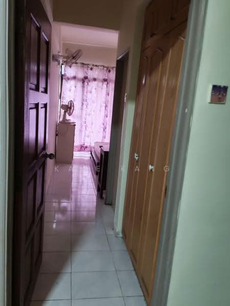 Kondominium untuk Disewa di E-Park Condominium - Kaze Kang - Corridor - PropertyGuru.com.my