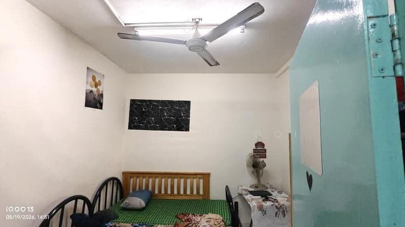 Pangsapuri untuk Dijual di Mentari Court - Angeline Ooi - Bedroom - PropertyGuru.com.my